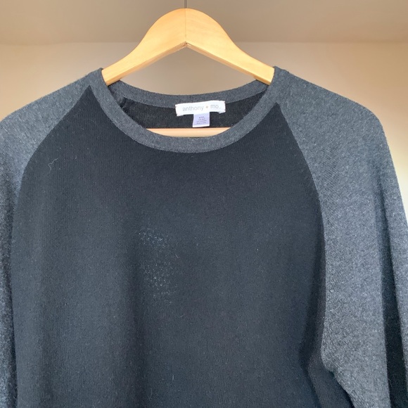 ANTHONY & MO Wool Sweater - Picture 2 of 6